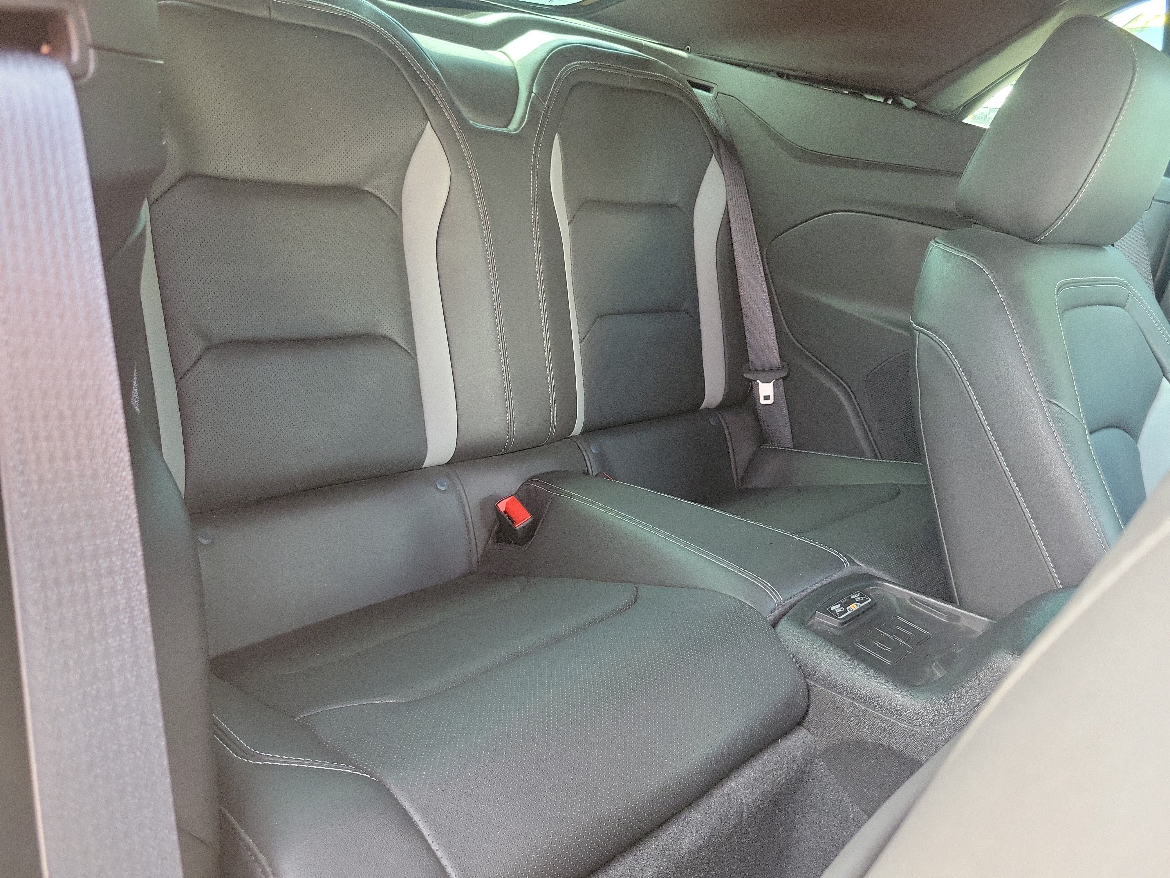 Used 2024 Chevrolet Camaro LT w/ RS Package RWD image 7