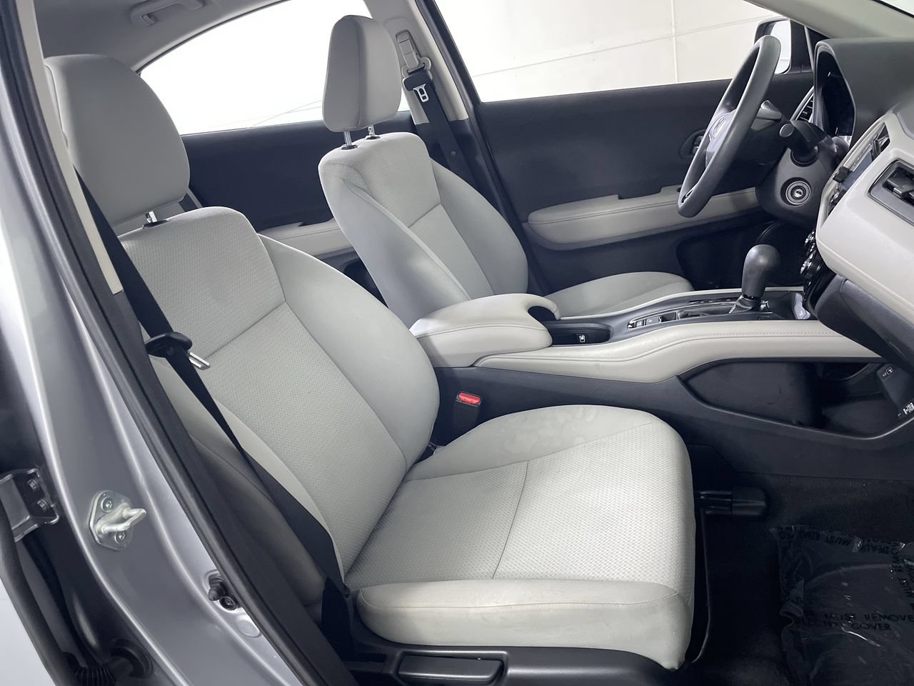 Used 2021 Honda HR-V LX image 23
