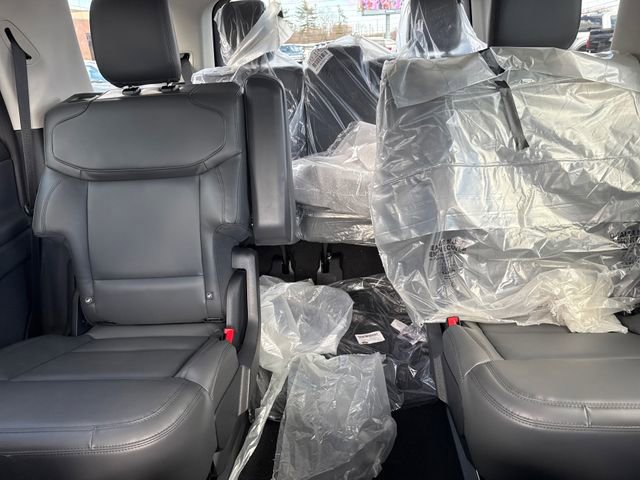 New 2026 Ford Expedition Active image 18