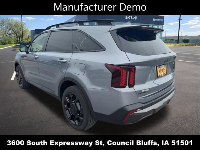 Used 2025 Kia Sorento SX AWD/4WD image 6