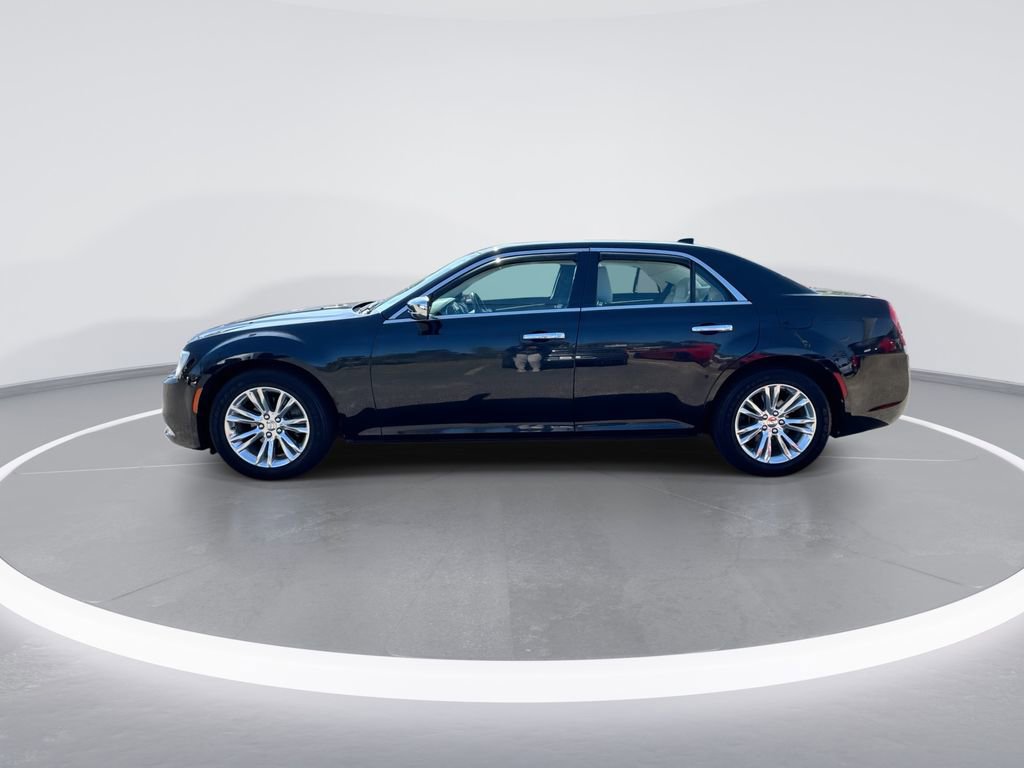 Used 2015 Chrysler 300 C image 5