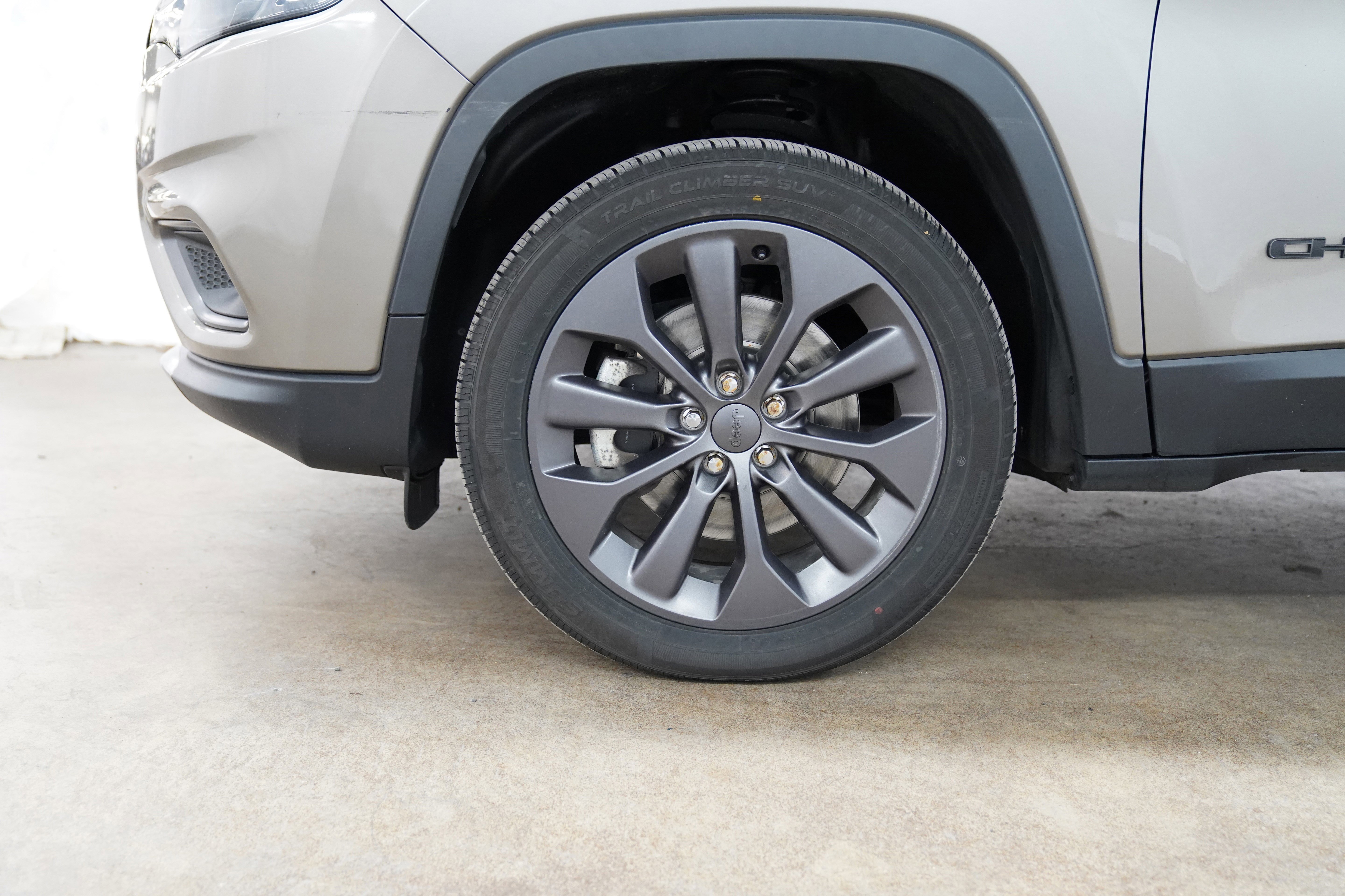 Used 2021 Jeep Cherokee Latitude Lux 80th Anniv w/ Quick Order Package 26U 80TH AWD/4WD image 15