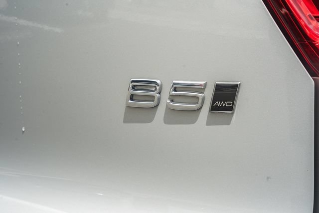 Certified 2023 Volvo XC40 B5 Ultimate w/ Protection Package Premier AWD/4WD image 10