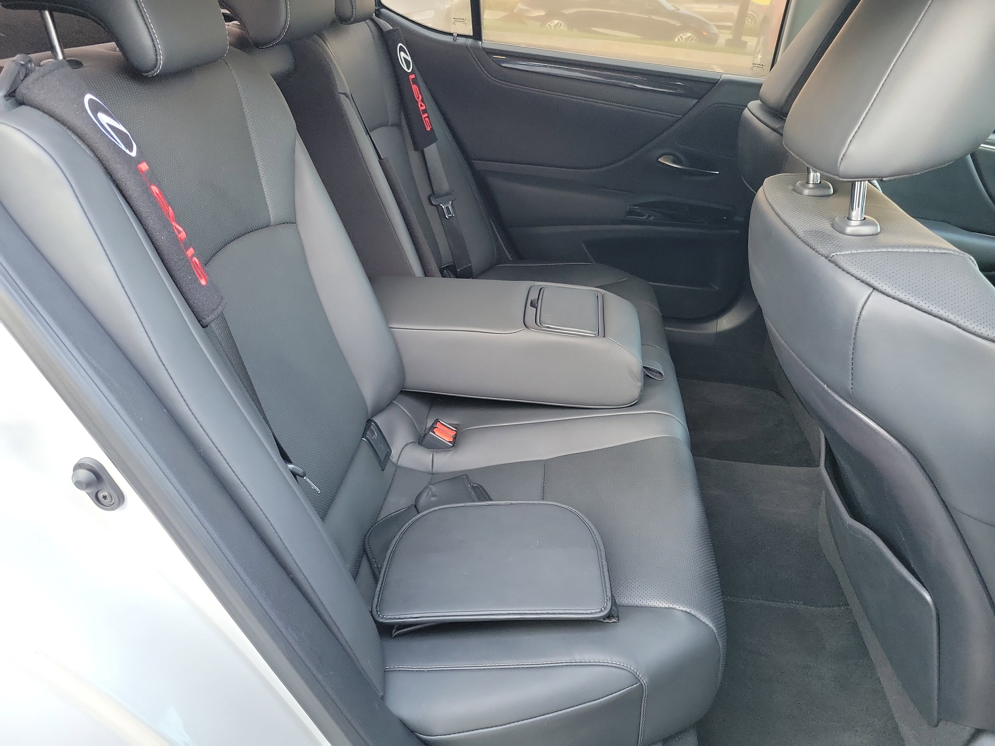 Used 2024 Lexus ES 350 w/ Accessory Package (Z1) image 23