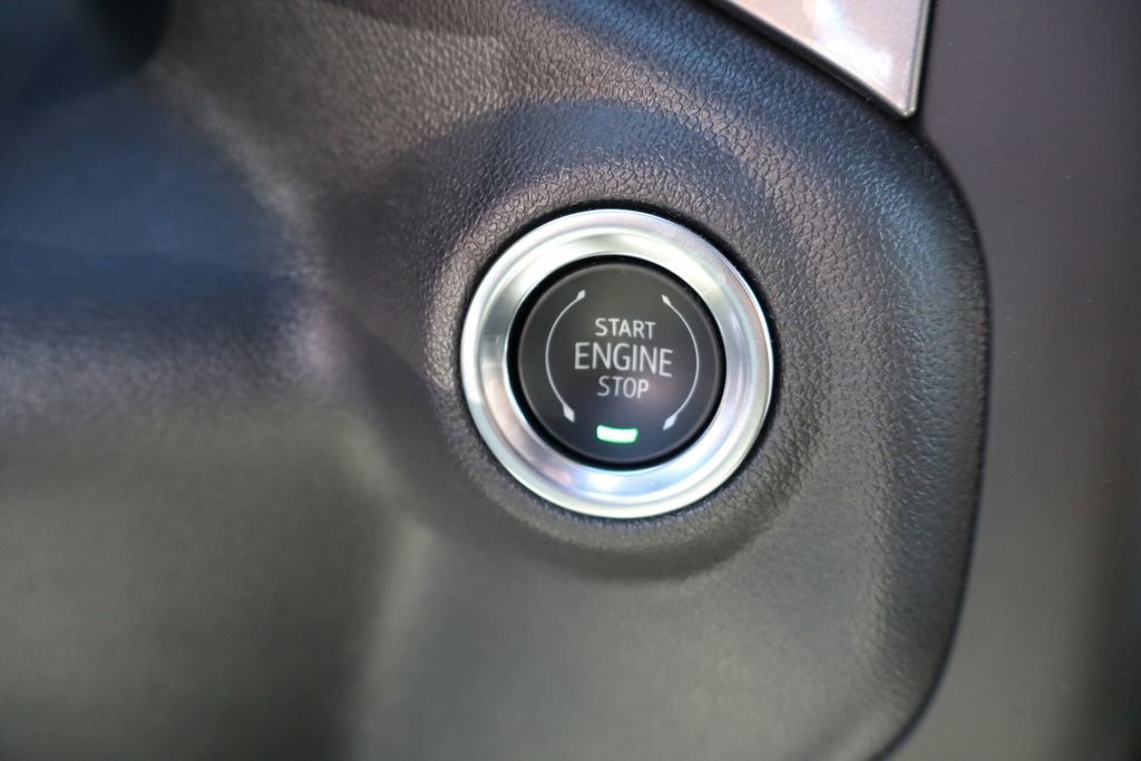 Used 2025 Chevrolet Silverado 1500 Custom Trail Boss w/ Turbomax Blackout Package image 18