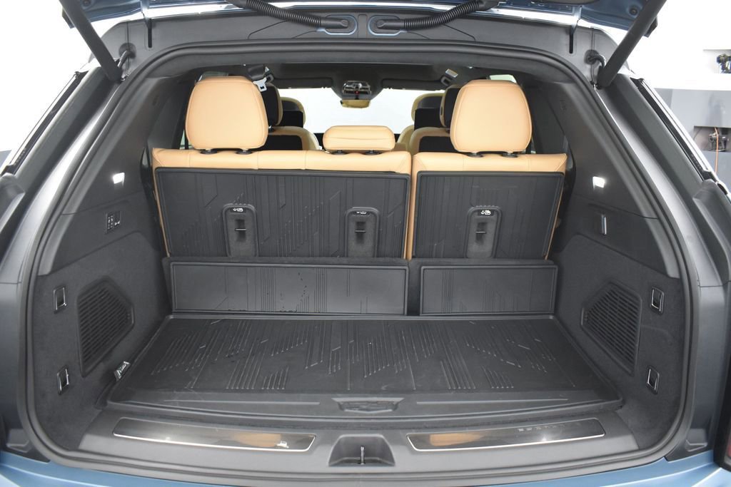 Used 2025 Cadillac Escalade IQ Sport 2 AWD/4WD image 10