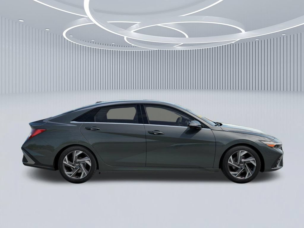 New 2026 Hyundai Elantra Limited FWD image 7
