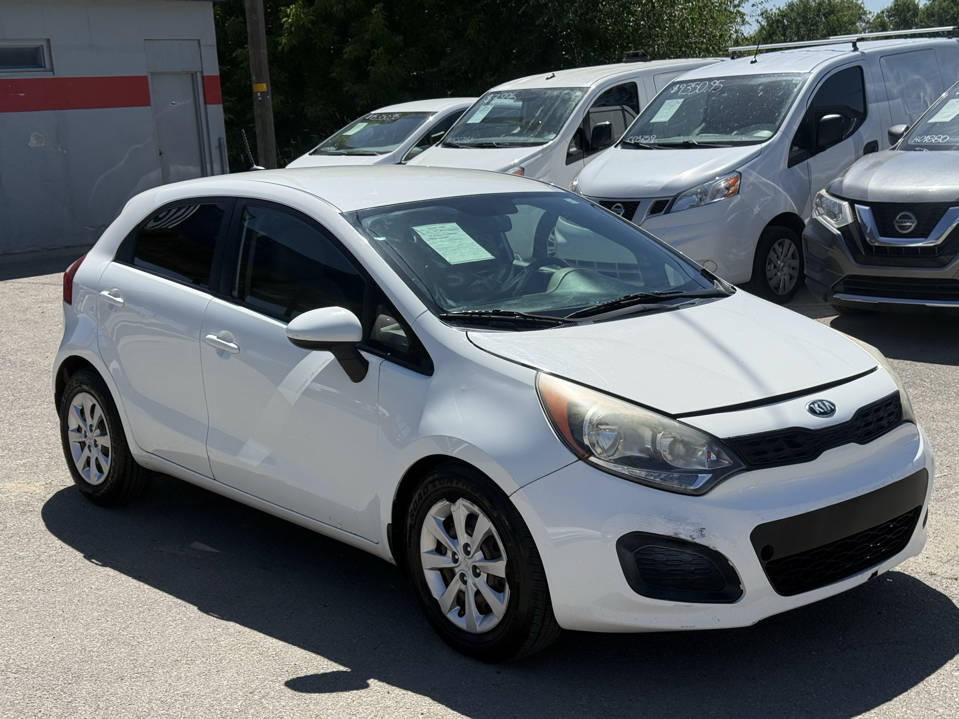 Used 2014 Kia Rio LX w/ Power Package FWD image 2