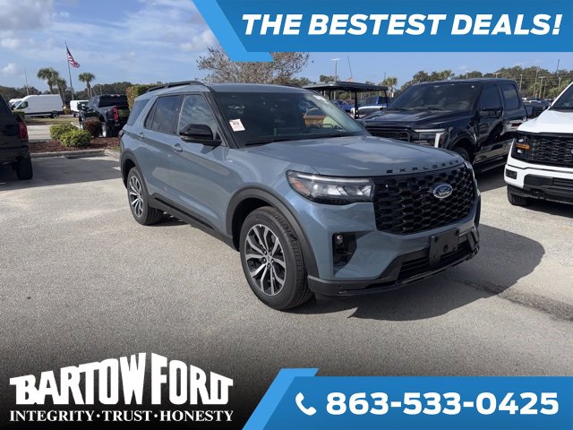 Used 2026 Ford Explorer ST-Line image 3