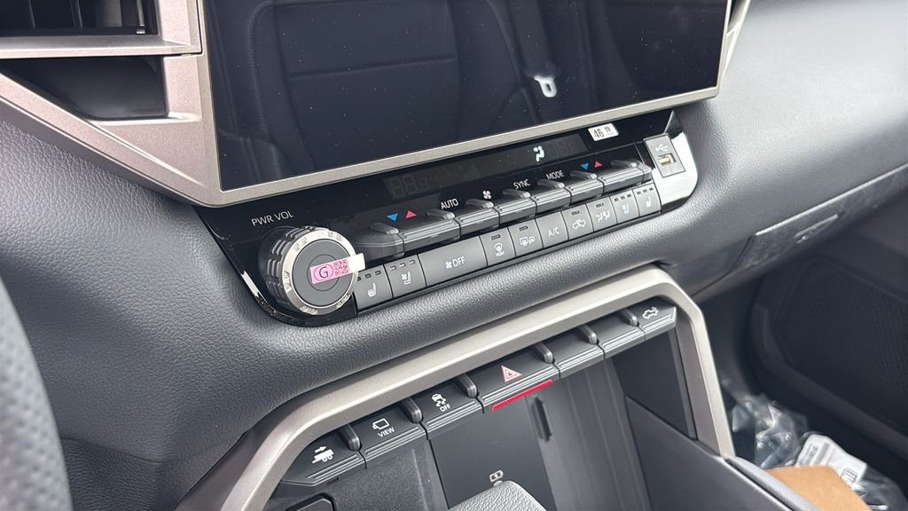 New 2026 Toyota Tundra Limited AWD/4WD image 24