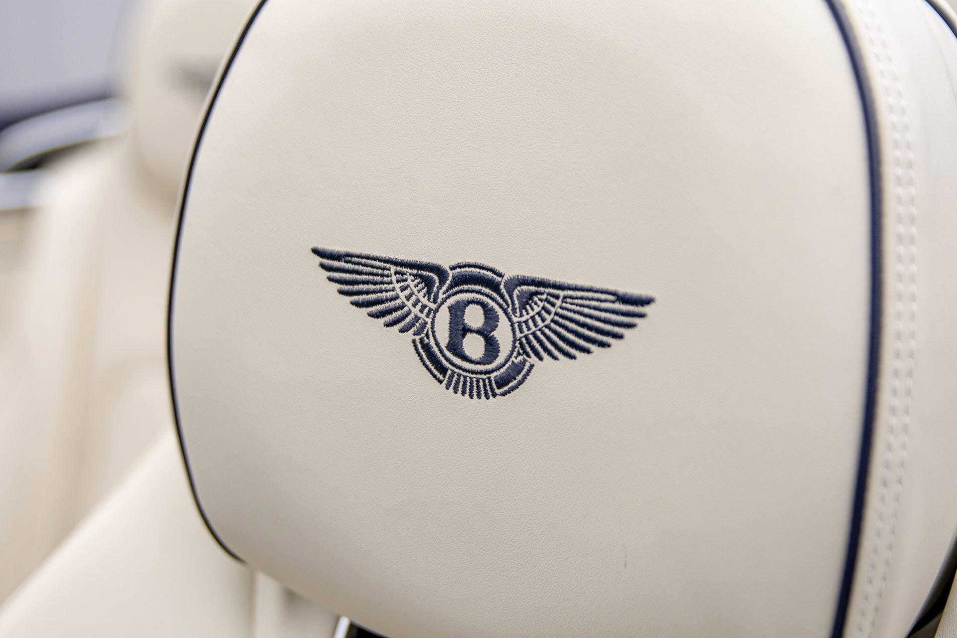 New 2026 Bentley Continental GTC AWD/4WD image 29