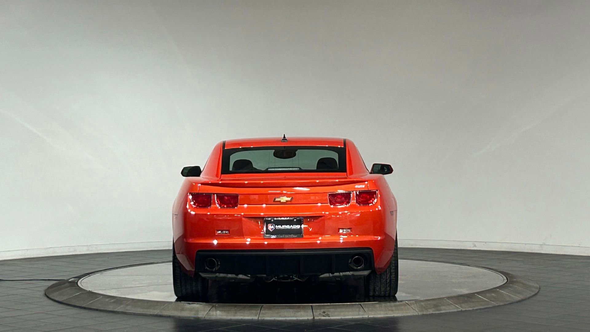 Used 2010 Chevrolet Camaro SS w/ Interior Accent Trim Package RWD image 8