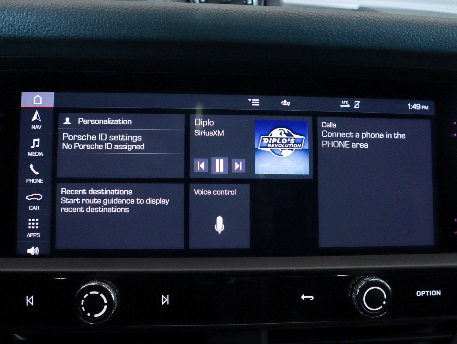 Certified 2022 Porsche Macan image 17