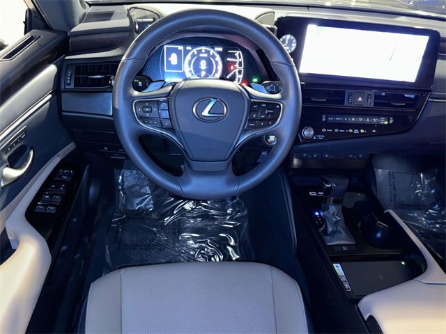 Certified 2023 Lexus ES 350 w/ Premium Package image 4