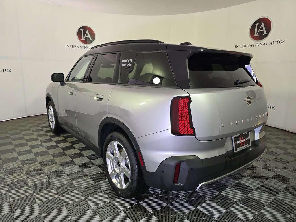 Used 2025 MINI Cooper Countryman S w/ Comfort Package Max image 7