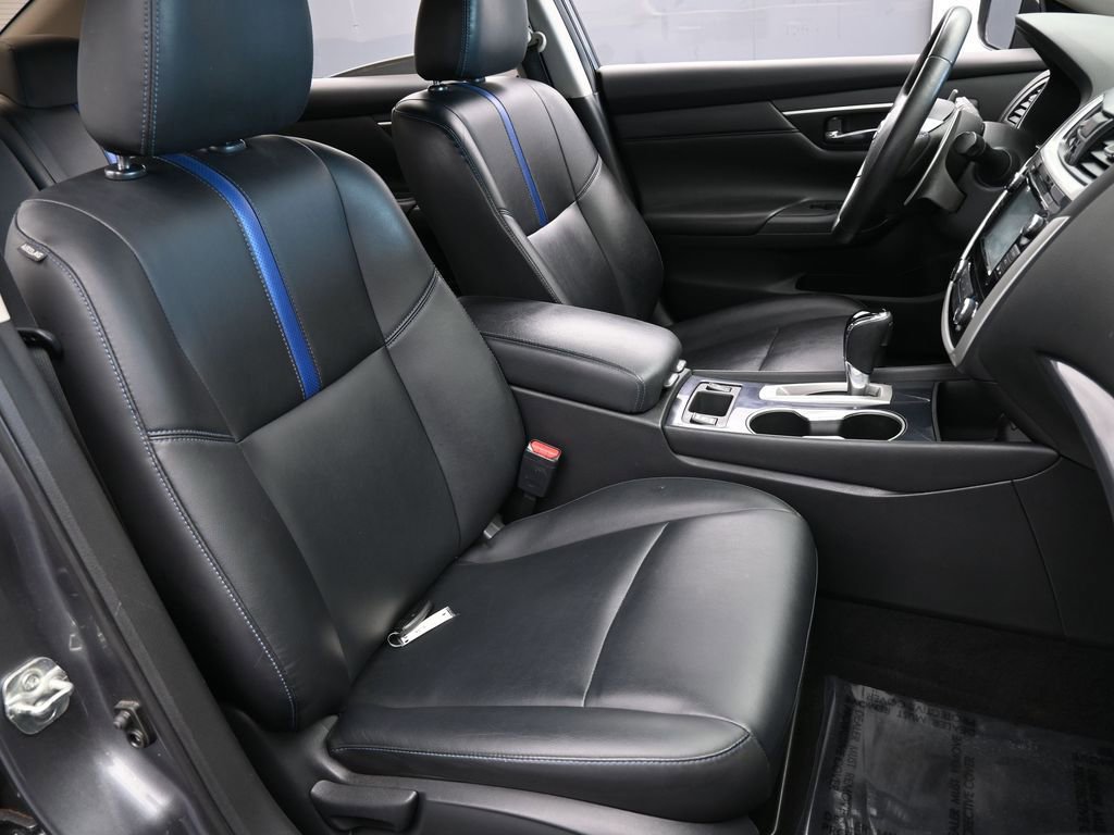 Used 2018 Nissan Altima 2.5 SR w/ SR Midnight Edition image 46