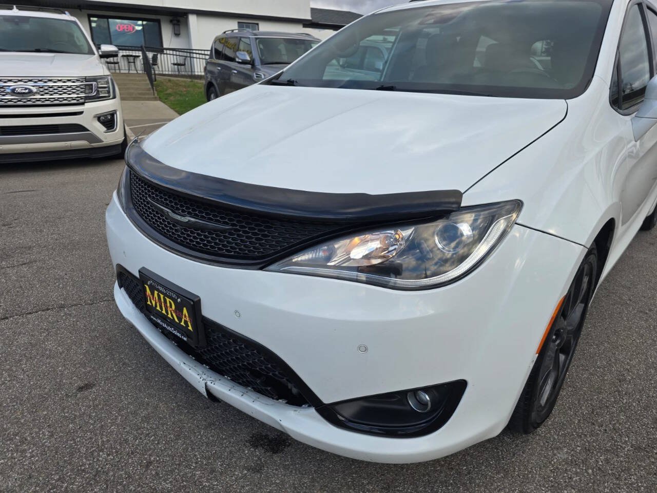 Used 2020 Chrysler Pacifica Touring w/ Advanced Safetytec Group FWD image 69