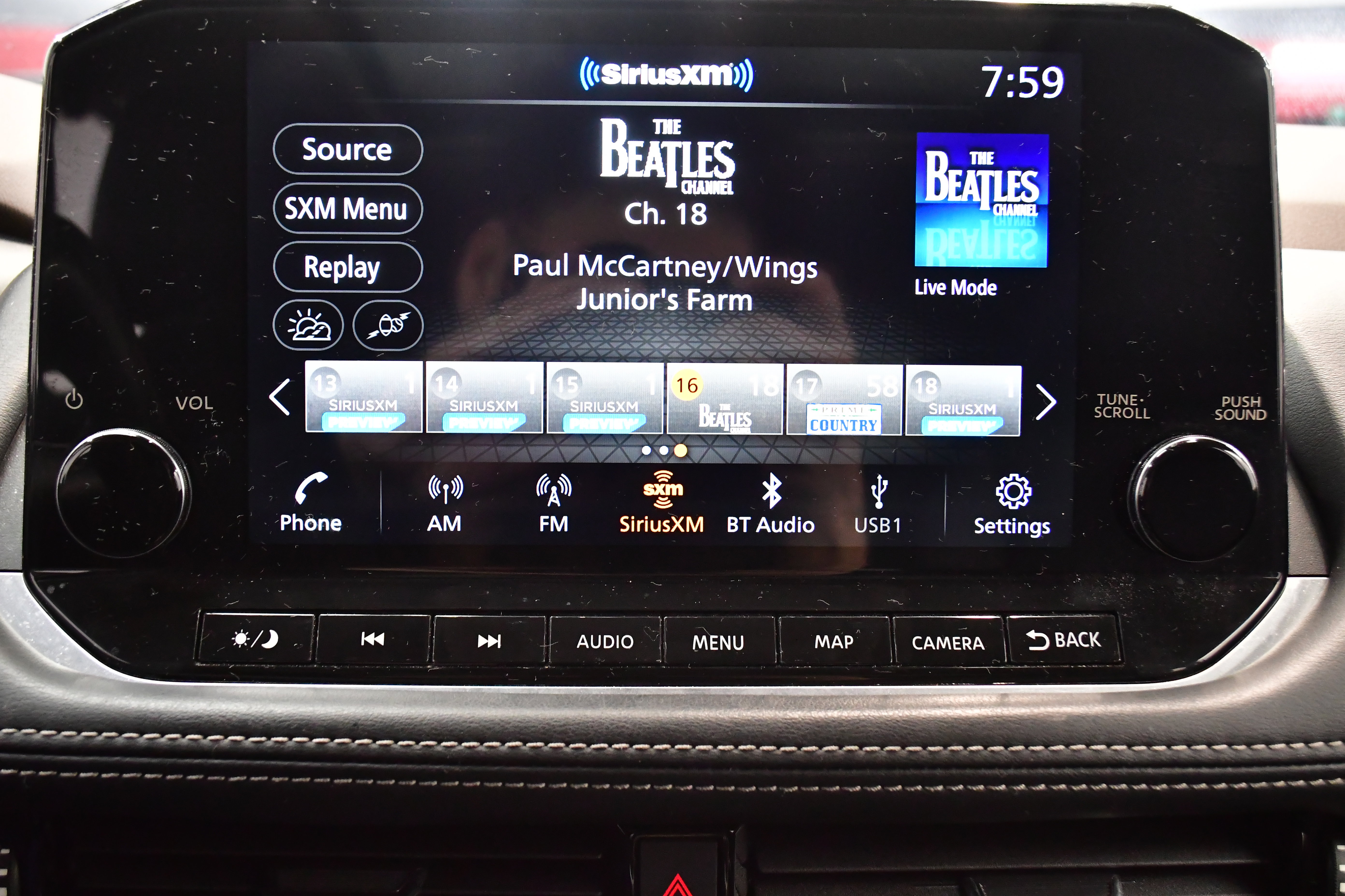 Used 2023 Nissan Rogue SL w/ SL Premium Package image 48