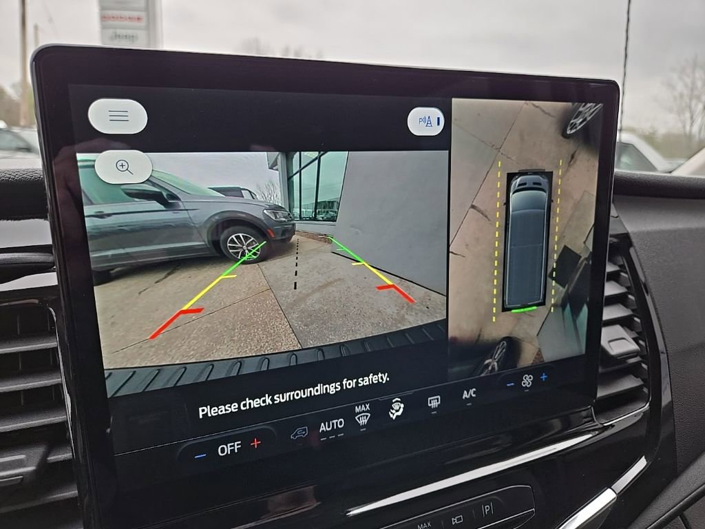 Used 2023 Ford Transit 350 XLT RWD image 53