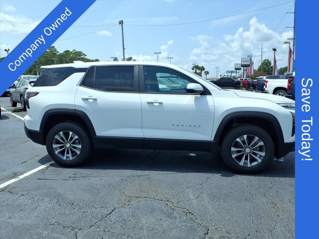 New 2027 Chevrolet Equinox LT w/ Convenience Package II FWD image 2