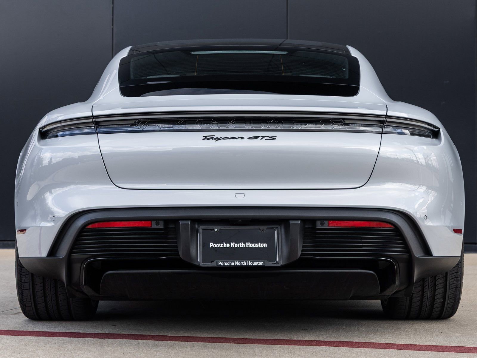 Used 2025 Porsche Taycan GTS image 10