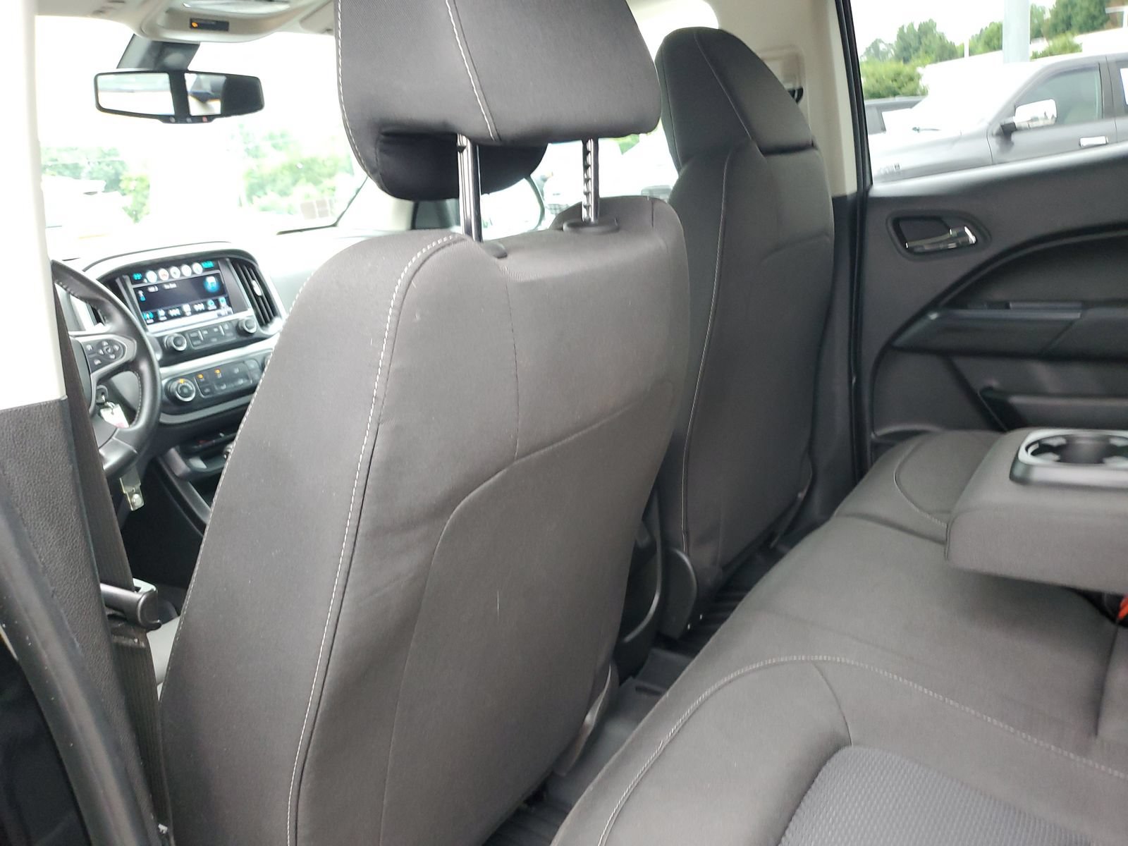 Used 2018 Chevrolet Colorado LT w/ Redline Special Edition AWD/4WD image 13