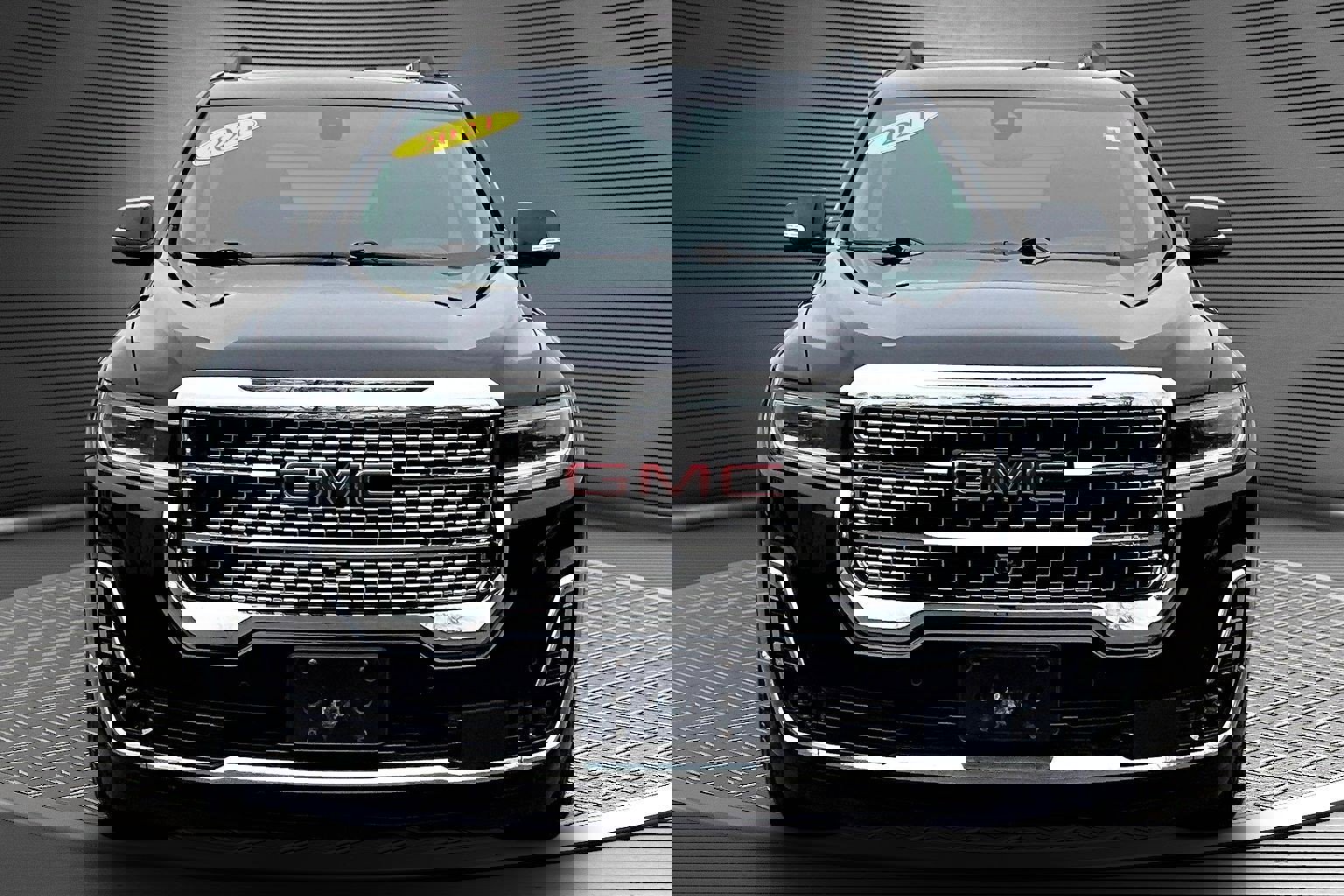 Used 2021 GMC Acadia Denali w/ Denali Ultimate Package AWD/4WD image 2