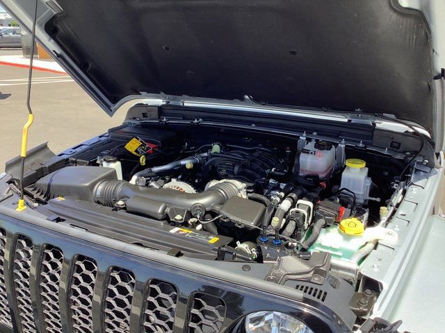 Used 2023 Jeep Gladiator Willys image 45