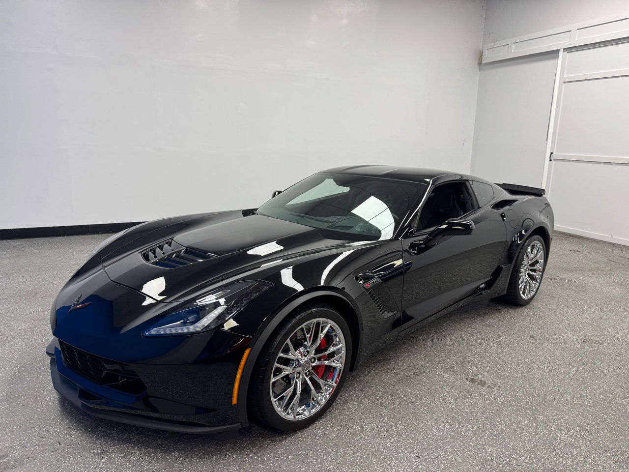 Used 2016 Chevrolet Corvette Z06 w/ 2LZ Preferred Equipment Group image 31