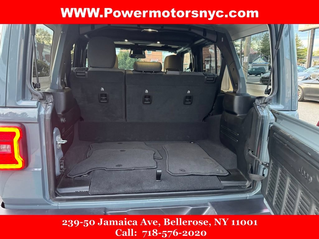 Used 2025 Jeep Wrangler Unlimited Sahara w/ Safety Group AWD/4WD image 9