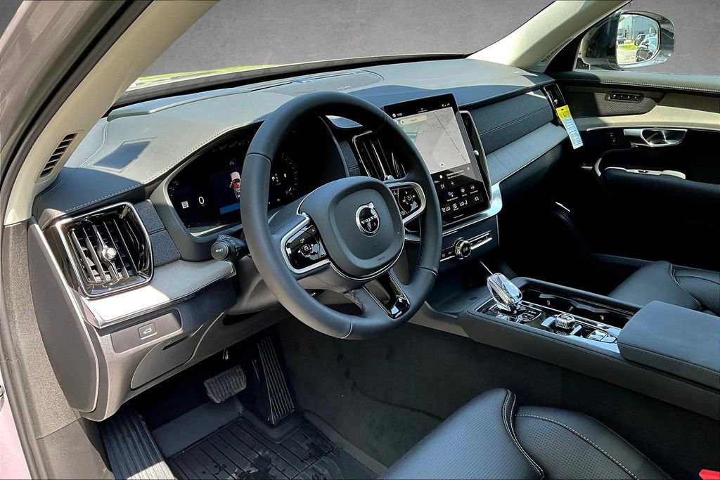 New 2026 Volvo XC90 B6 Ultra w/ Protection Package image 7