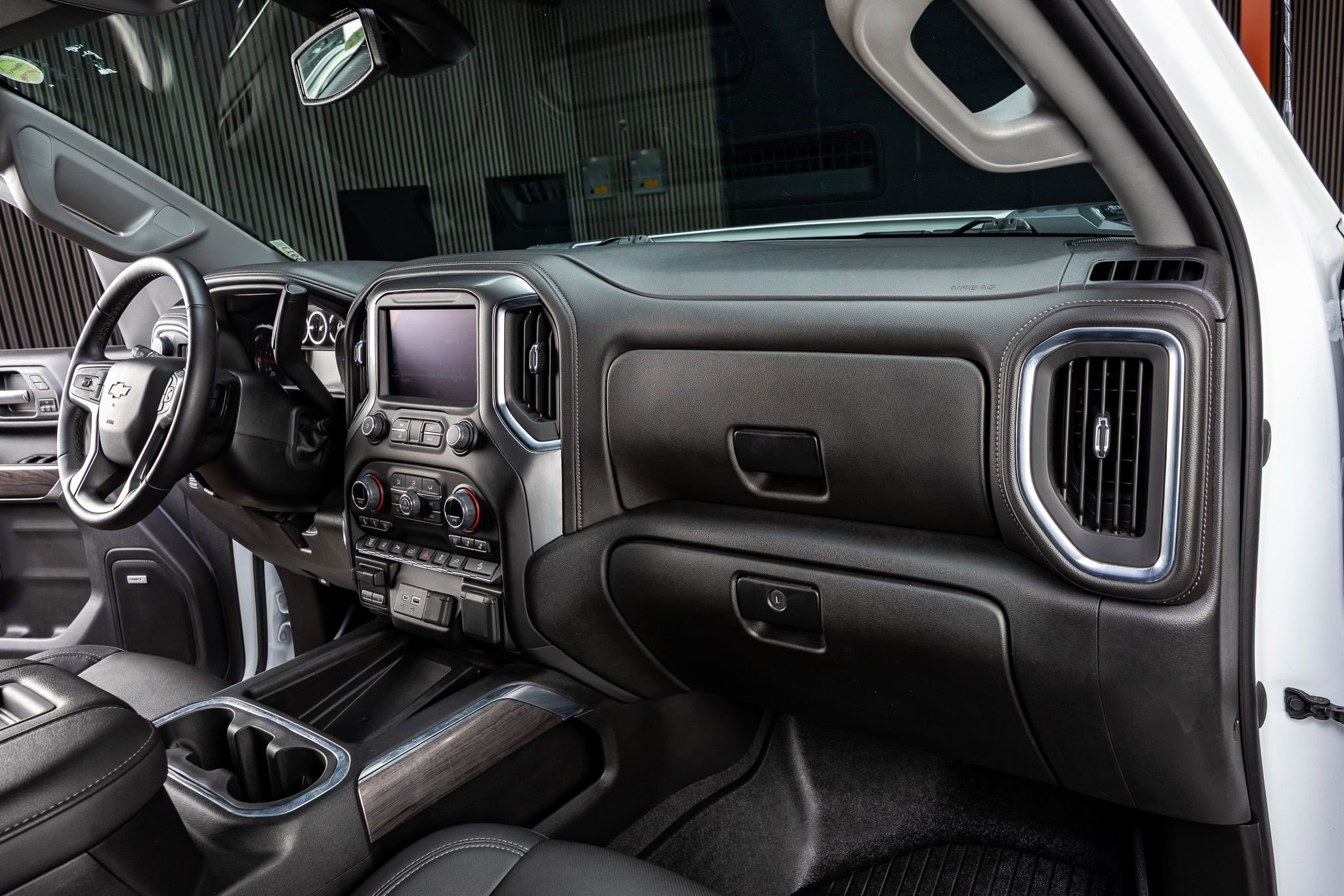 Used 2022 Chevrolet Silverado 2500 LTZ w/ LTZ Plus Package image 19