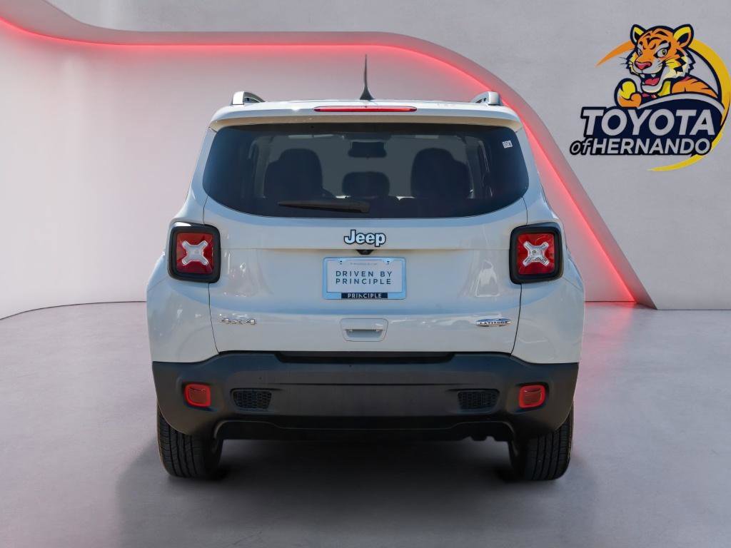 Used 2022 Jeep Renegade Latitude image 6