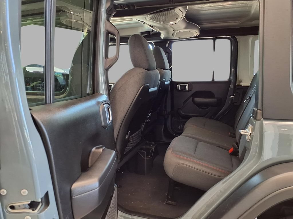 Used 2024 Jeep Wrangler Unlimited Rubicon AWD/4WD image 25