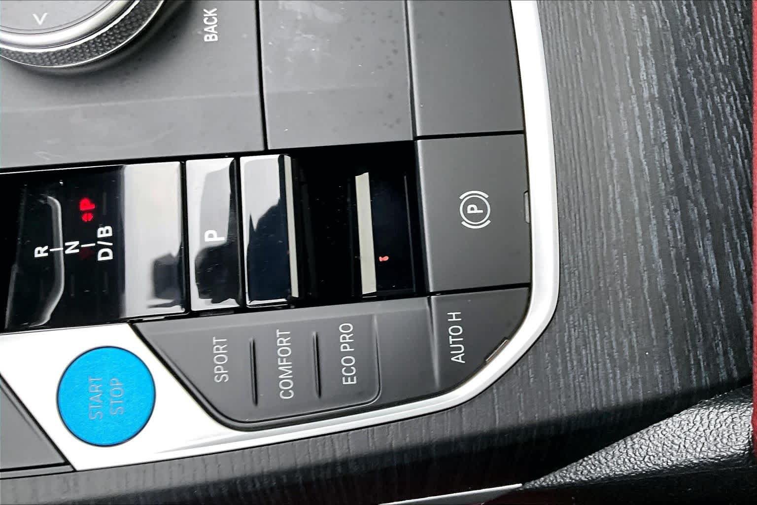 Used 2025 BMW i4 eDrive40 RWD image 35