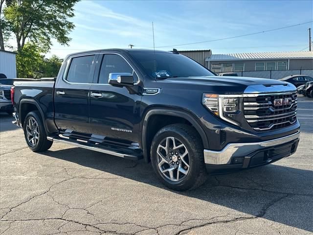 Certified 2022 GMC Sierra 1500 SLT w/ SLT Convenience Package image 2