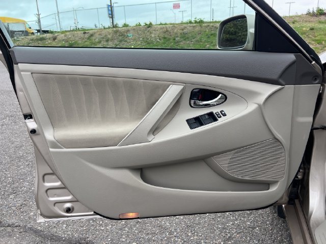 Used 2007 Toyota Camry LE FWD image 16