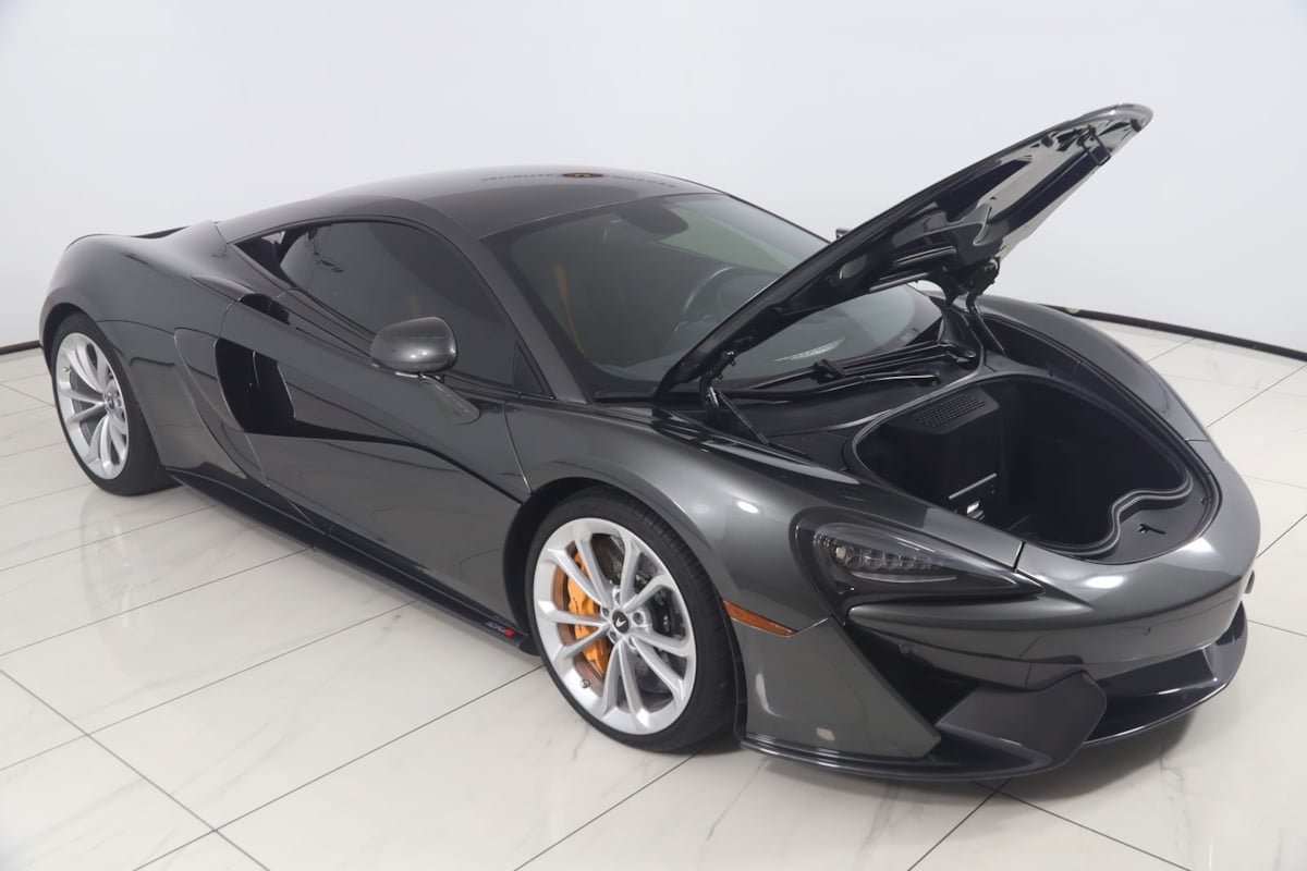 Used 2020 McLaren 570S Coupe RWD image 31