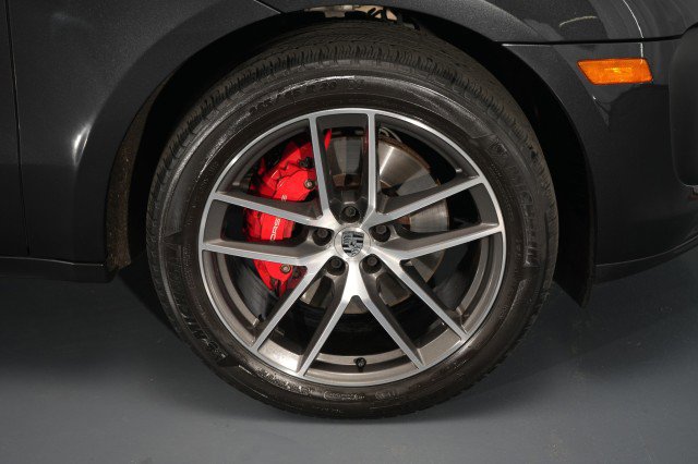 Used 2022 Porsche Macan S image 24