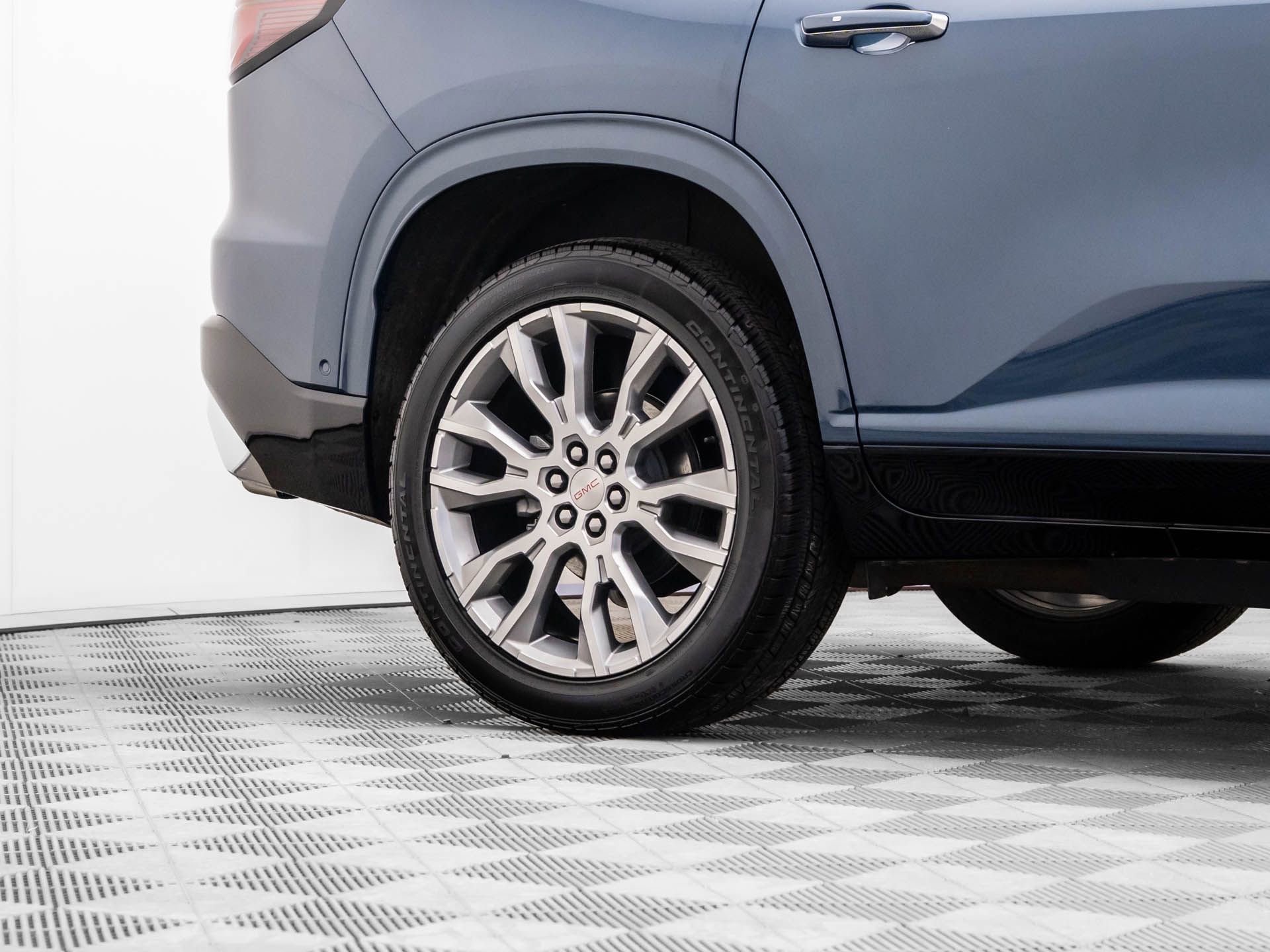 Used 2025 GMC Acadia Denali w/ Super Cruise Package image 35