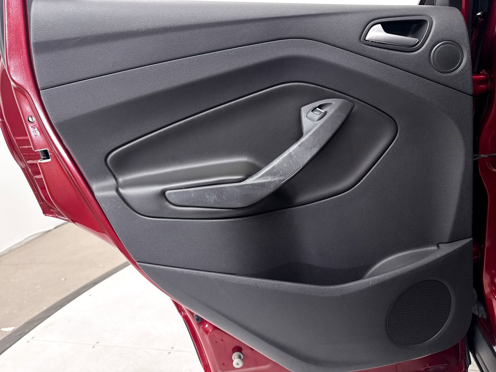 Used 2013 Ford Escape Titanium image 27