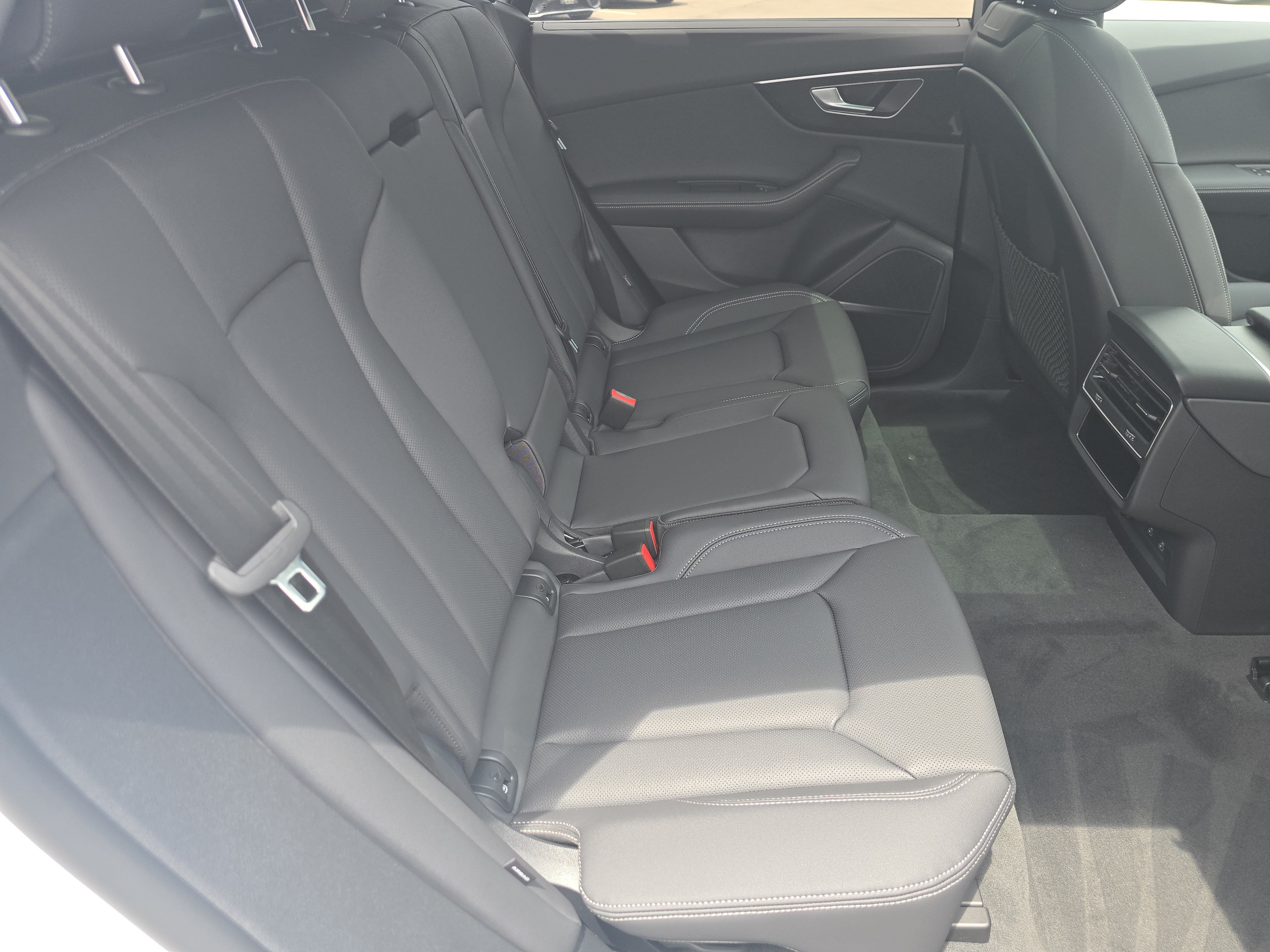 New 2026 Audi Q8 Premium Plus AWD/4WD image 18
