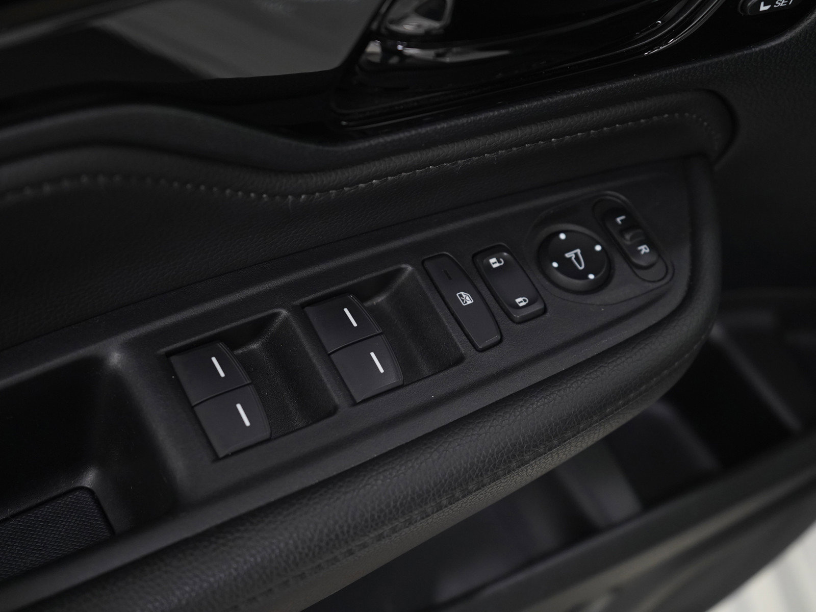 Used 2023 Honda Odyssey Touring image 23