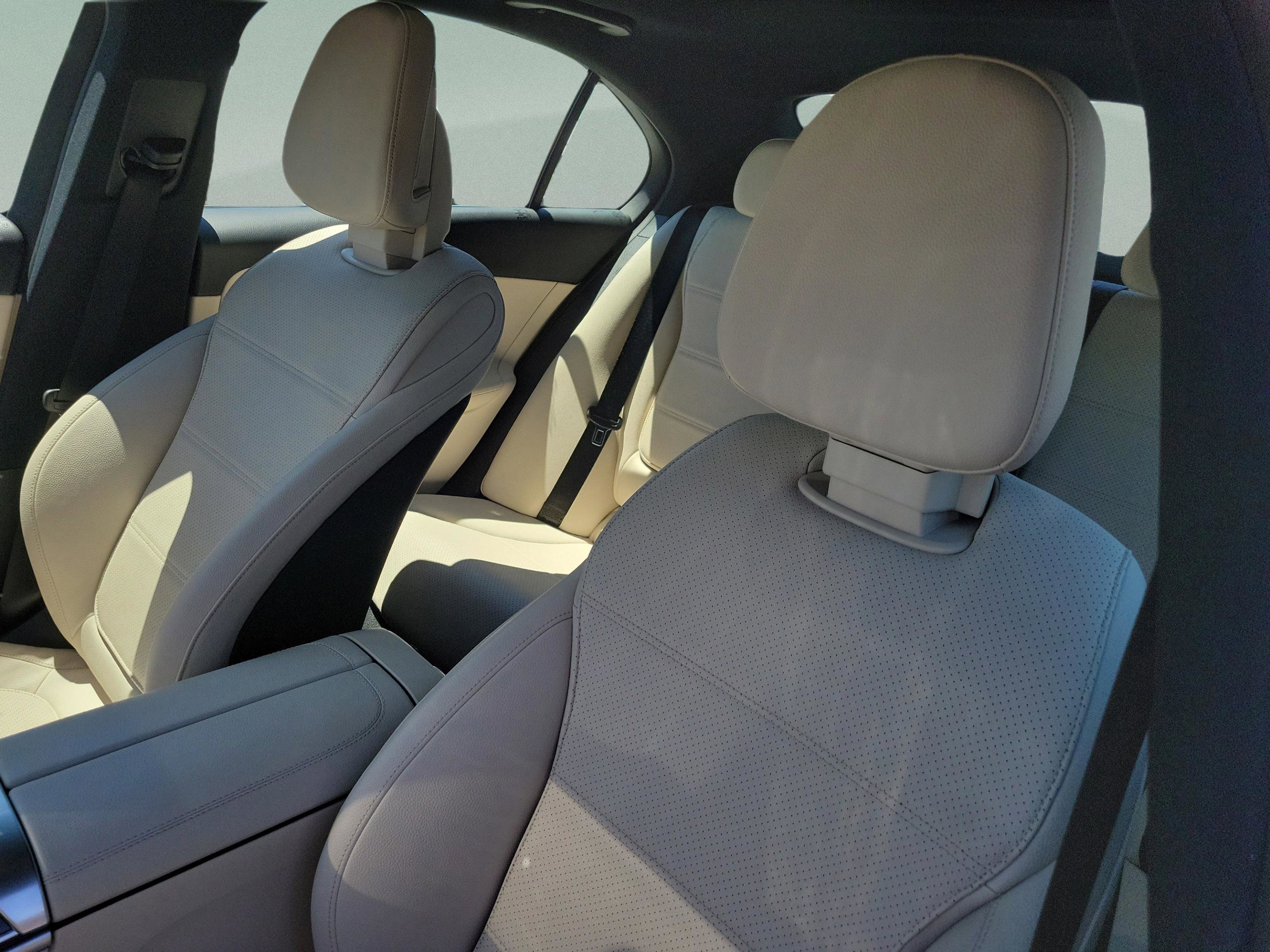 Used 2023 Mercedes-Benz C 300 Sedan image 18