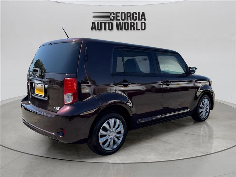 Used 2014 Scion xB FWD image 11