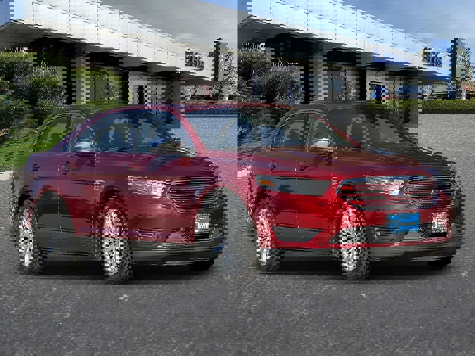 Used 2018 Ford Taurus Limited FWD image 10