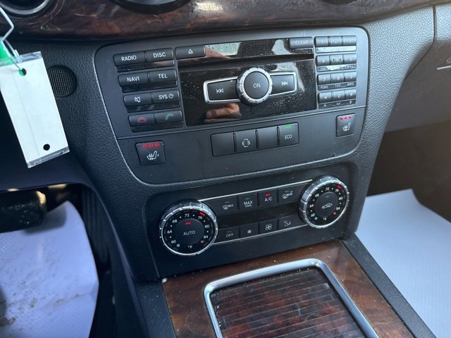 Used 2013 Mercedes-Benz GLK 350 4MATIC image 34