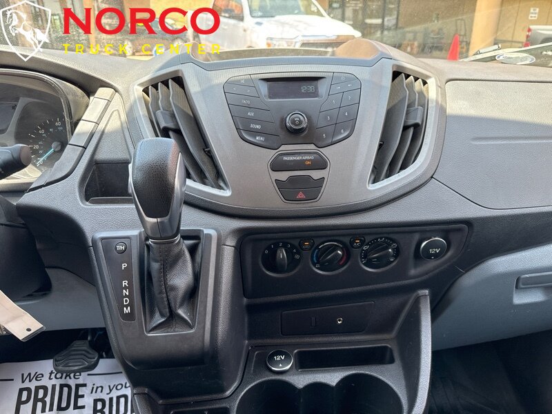 Used 2015 Ford Transit 250 130 Low Roof RWD image 18