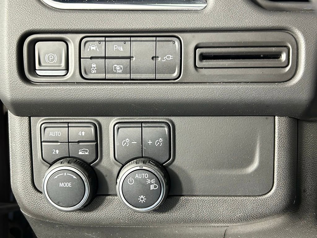 Used 2022 Chevrolet Tahoe LT w/ LT Signature Plus Package image 31