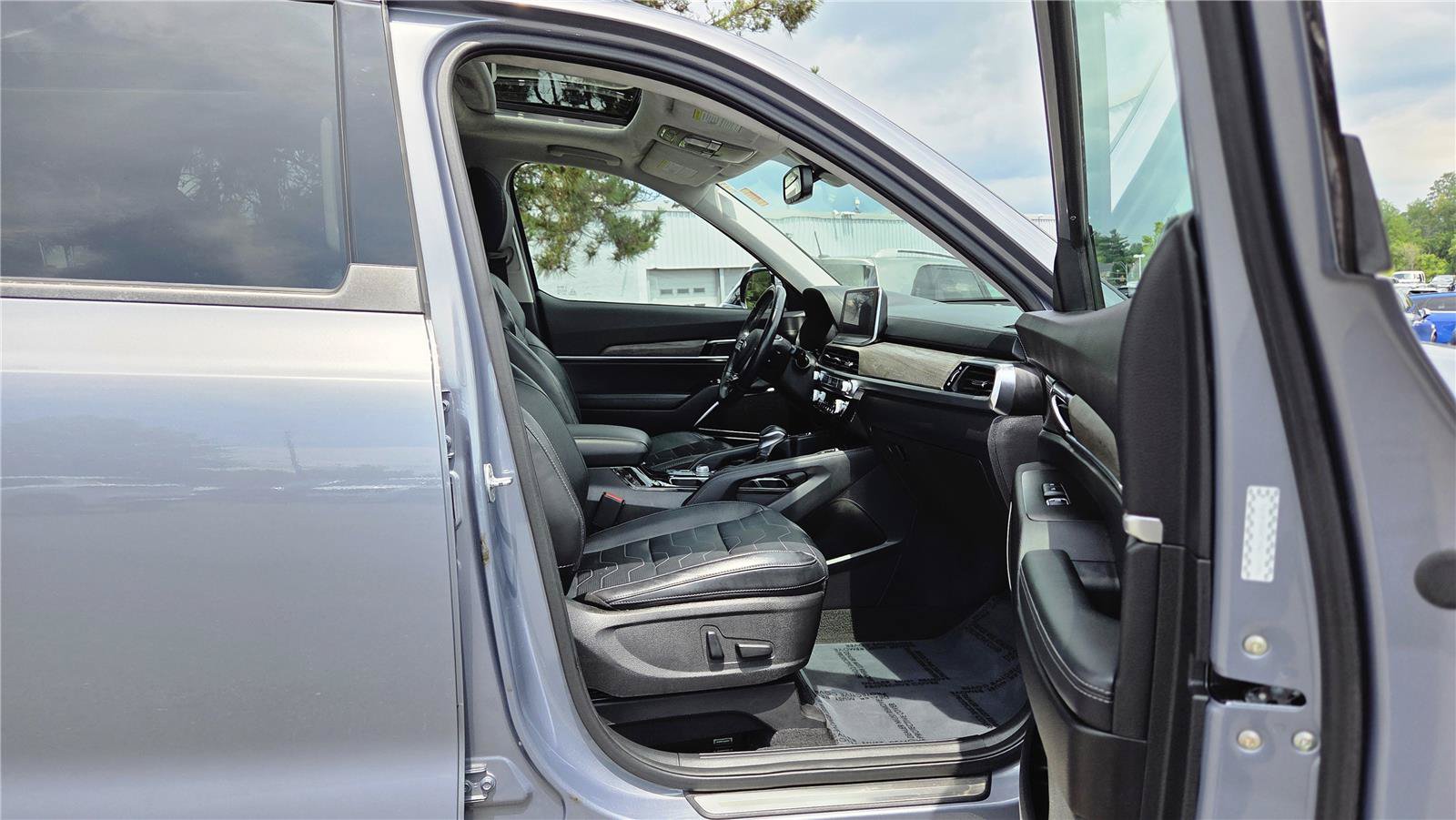 Used 2021 Kia Telluride SX w/ SX Prestige Package AWD/4WD image 36